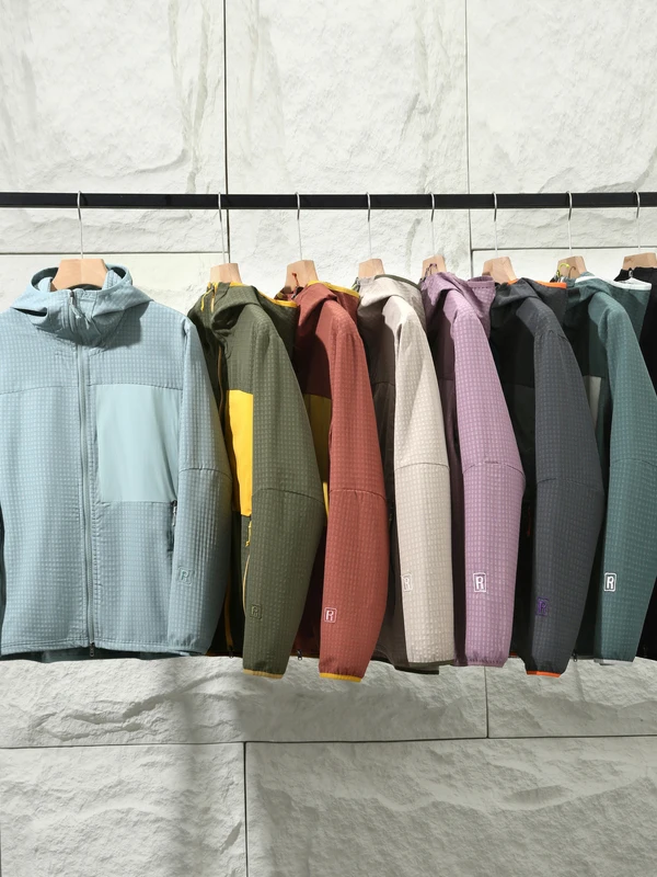 

Технологичная ткань, 3D-крой, куртка для активного отдыха, свободный крой, длинный рукав, застежка-молния, цвет осенний, для повседневной носки