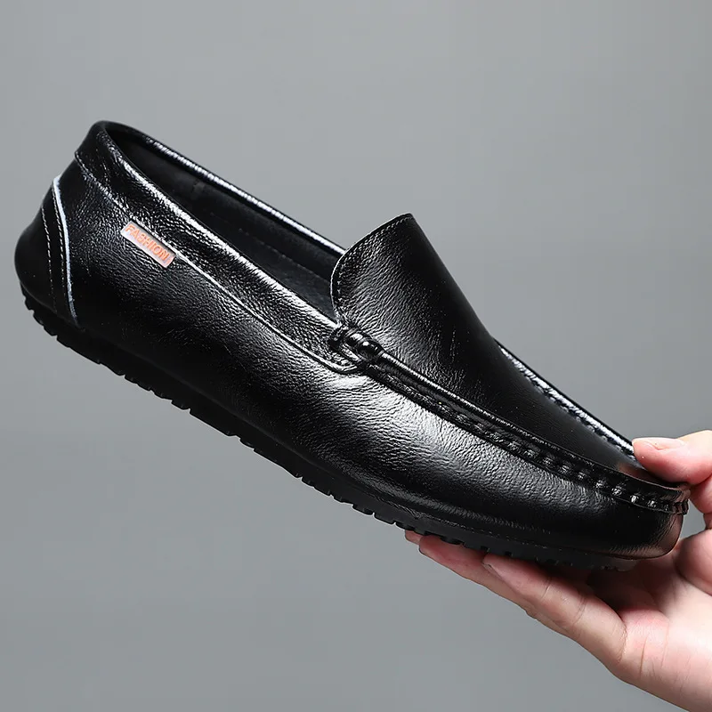 

2026Genuine Leather Men Casual Shoes Luxury Brand Soft Mens Loafers Moccasins Breathable Slip on Black Driving Shoes Plus Size