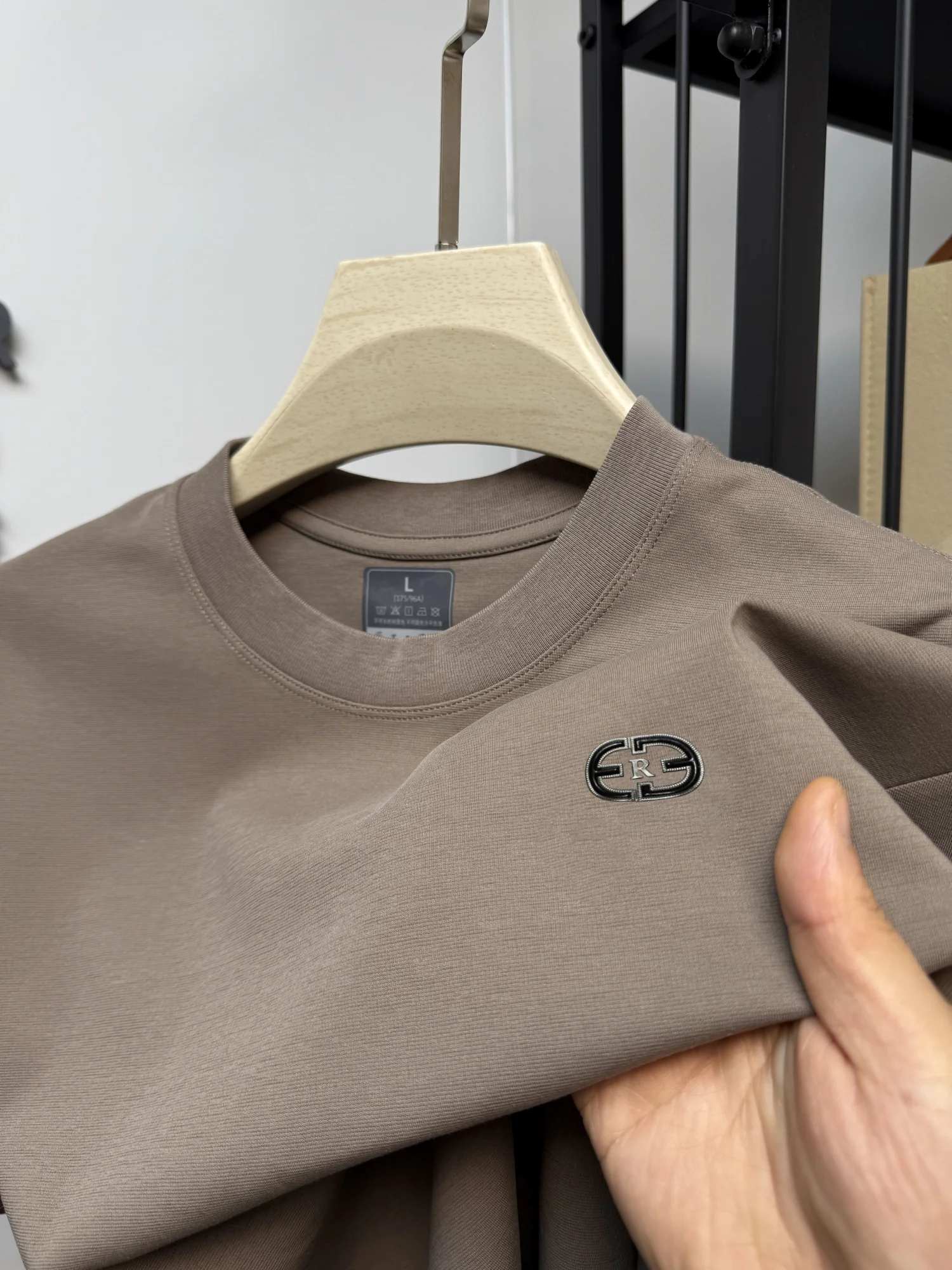 

Men's Round Neck T-shirt New Style Designer Brand Business Casual High-Quality Cozy Durable Short Sleeve Distinctive Badge Logo