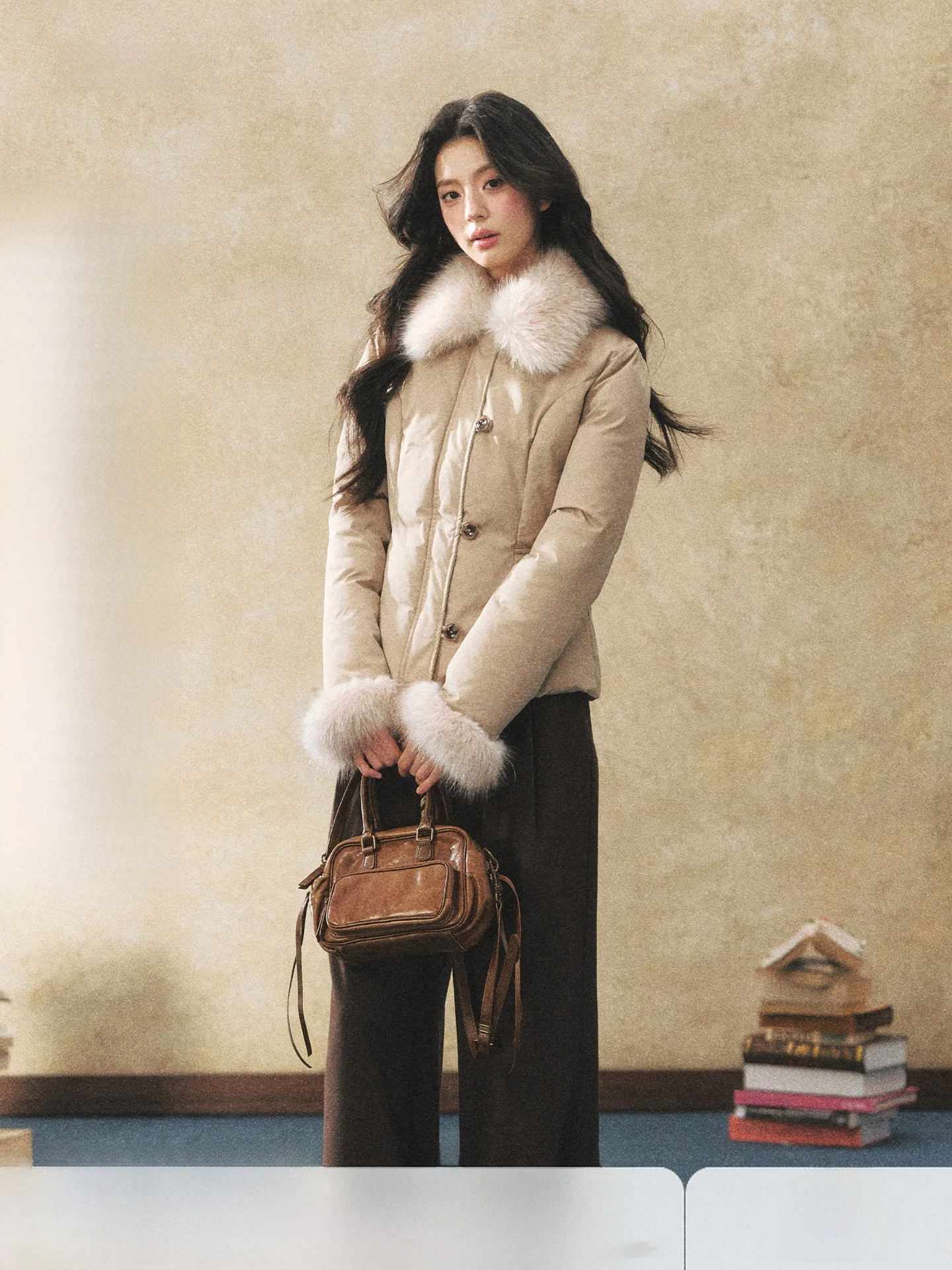 7Shiftin Original Design Winter Thickened Plush Cotton Jacket Short Versatile Warm Casual Style Women's Coat with Fur Collar