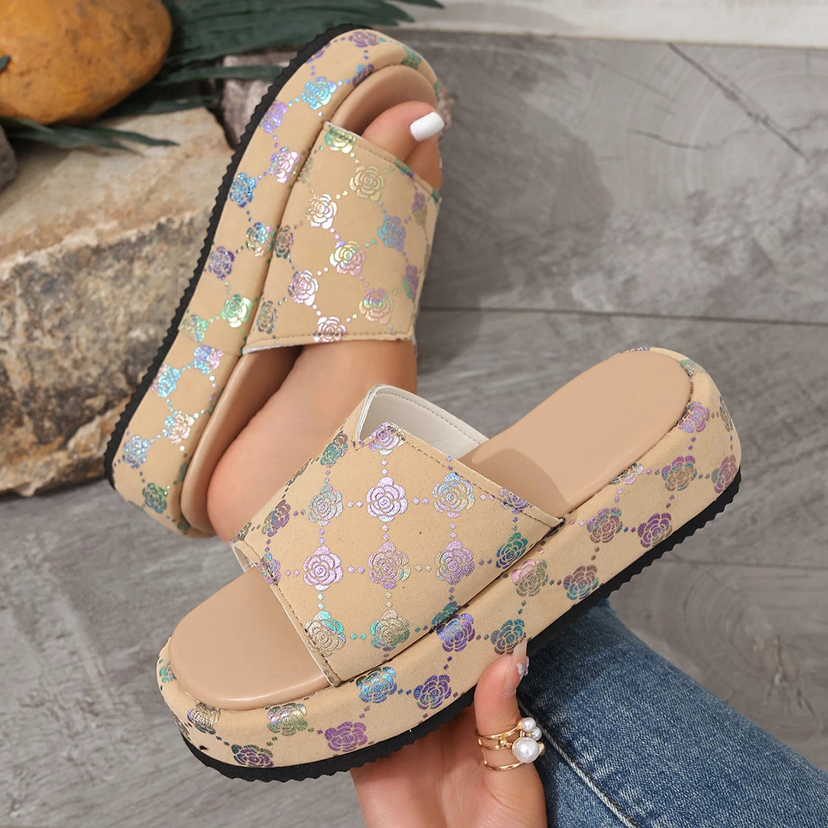 New Summer Sandals Slippers Women's Fashion Designer Flat Sandals Women's Breathable Beach Platform Sandals Plus Size 43