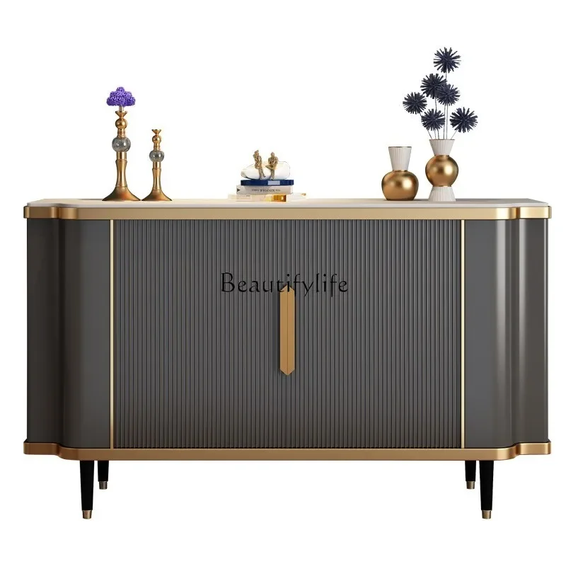 

FG40The entrance door of the entrance cabinet is simple and modern light luxury style, facing the entrance cabinet.