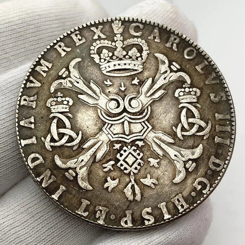 

In 1710, Spanish and Dutch antique old copper and silver commemorative coins collected crown silver coins commemorative medals