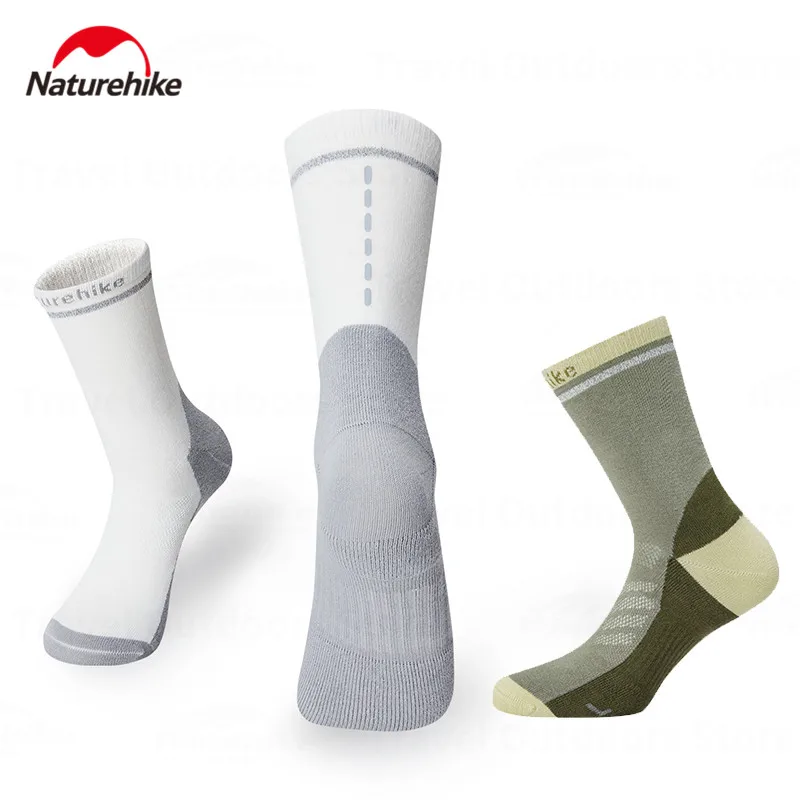 

Naturehike Cycling Socks Comfort Mid-Calf Outdoor Sports Socks For Men Women Thickened Warm Camping Hiking Reflective Printing