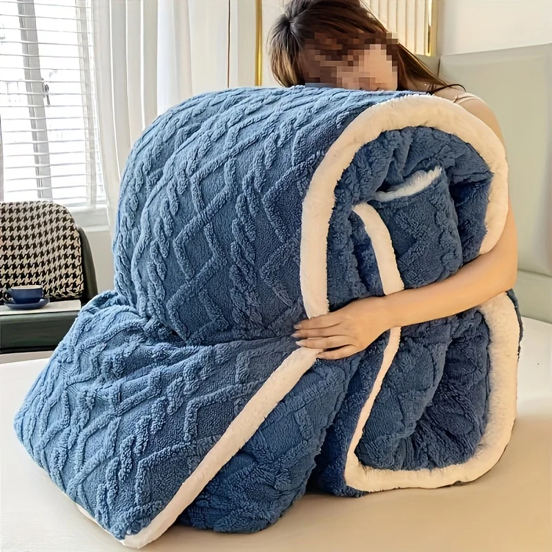 J HomeThickened Warm Taffeta Winter Blanket for Bed Soft Artificial Lamb Wool Weighted Blanket for Sleeping King Size Double Com