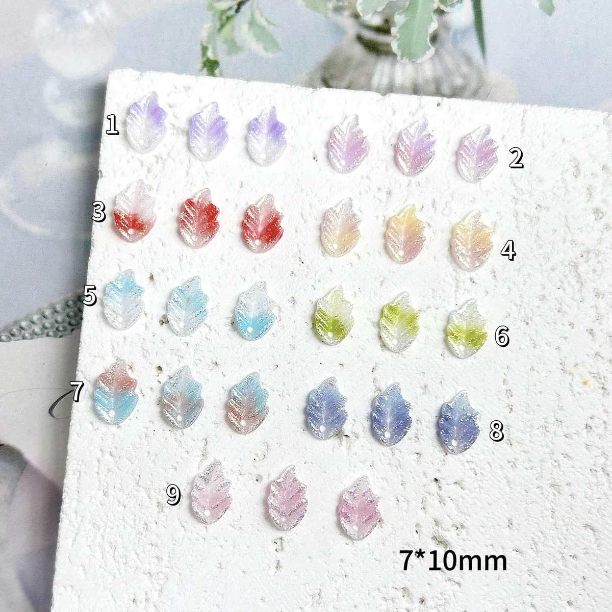 Dreamy Luminous Hole-Punched Leaf Resin Nail Art Decorations 3D Gradient Colored Sparkling Leaf Nail Charms DIY Necklace Nails