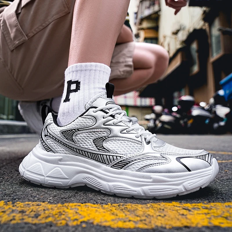 

Мужская обувь, дышащие сетчатые кроссовки для мужчин, повседневная спортивная обувь, модные кроссовки на толстой подошве, новинка 2025 года, модные кроссовки