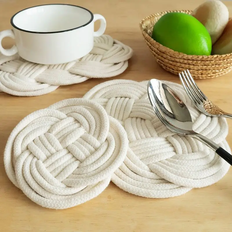 

HeMu Fashion Circular Insulation Pad, Made of Cotton and Linen Material, Suitable for Home, Kitchen, Cup, Plate, Dining Table