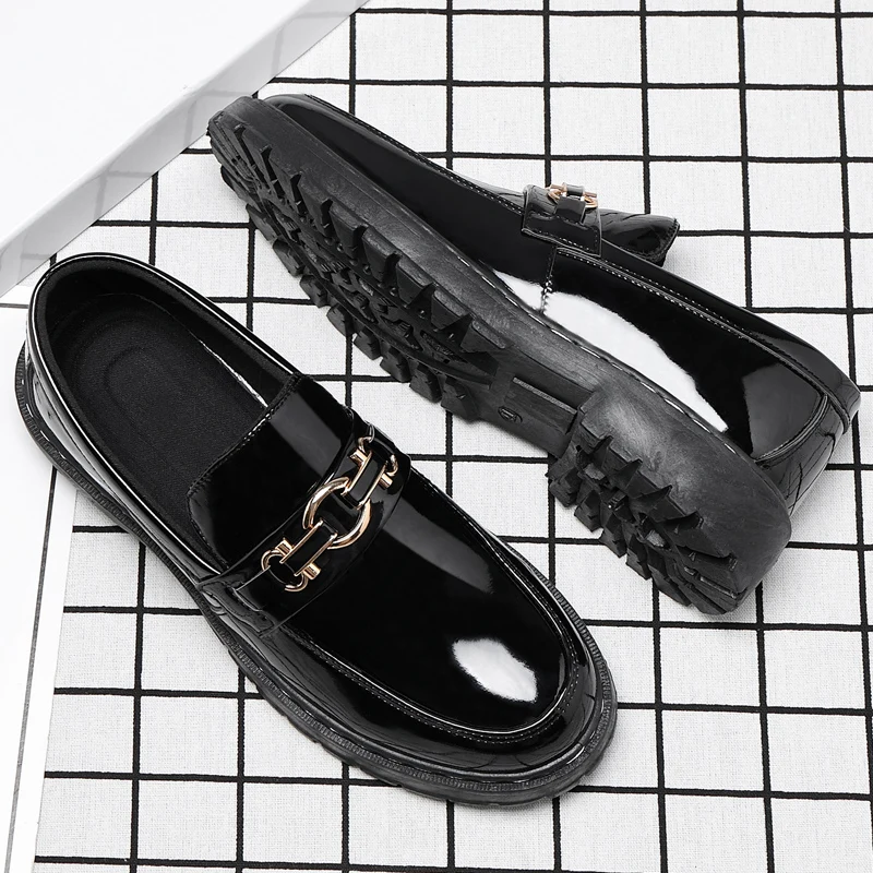 Spring and Autumn Horse Buckle Bright Men's Lok Fu Shoes Black work shoes Fashion Gentleman's Shoes Leisure Student Shoes