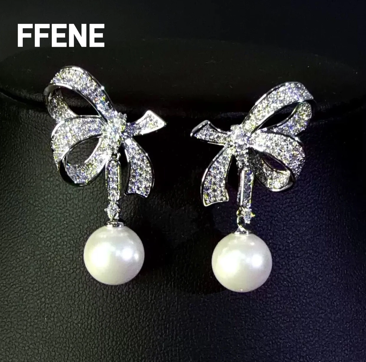 

[Sweet] Серьги с жемчугом и бантом-бабочкой, полный дизайна, элегантный темперамент, подходят для поездок на работу, модные, простые