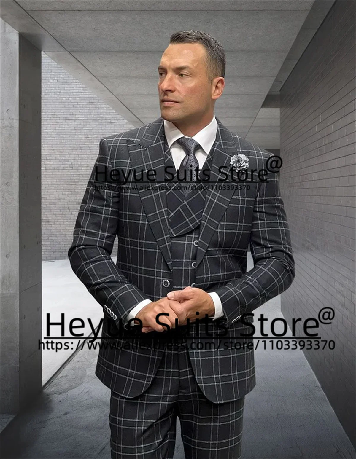 

England Style Black Plaid Wedding Groom Tuxedos Slim Fit Peak Lapel Business Men Suits Party 3 Pieces Sets trajes para hombre