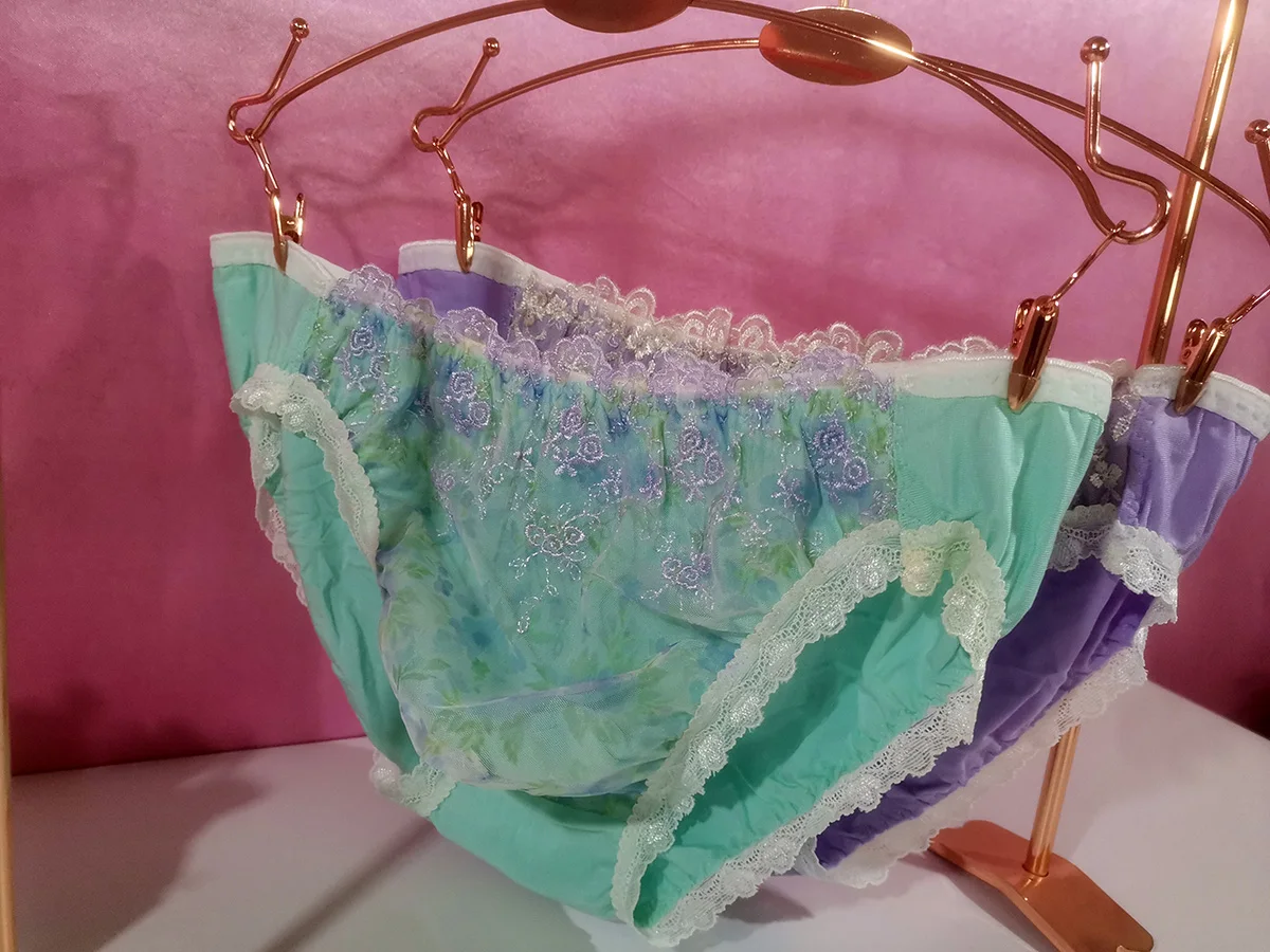 

Man's Blue Floral Briefs LGBT BF Gift Slim Fit Harajuku FKK Private Party Model Show Costumes
