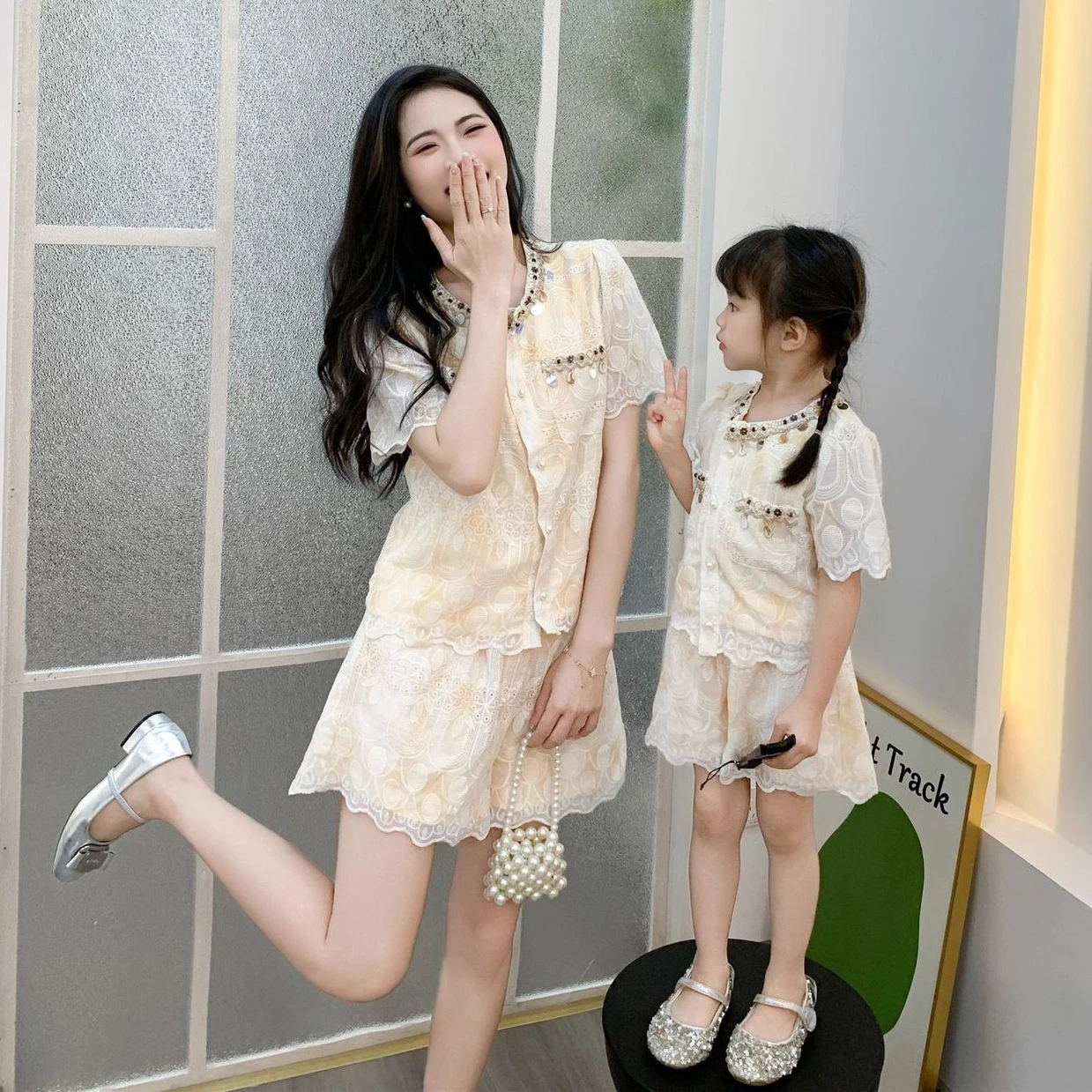 

Clothes Like Mother Like Daughter Set Little Girls Boutique Two-piece Outfits Mom and Baby Suit Luxury Designer Women Clothing