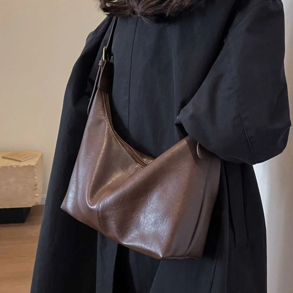 

Casual Korean Style Retro PU Tote Bag Solid Color PU Leather Large Capacity Handbag Large Capacity Tote Bag Underarm Packs Women