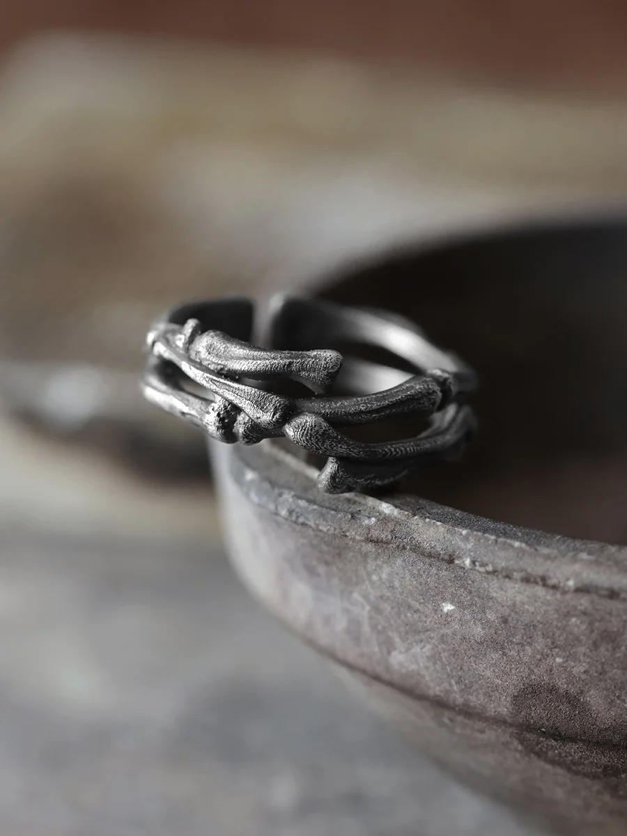 Original Silver Art Skull Hand Ring S999 Pure Silver Vintage Style Men's Ring High-End Feeling Bone Design Customizable Engra...