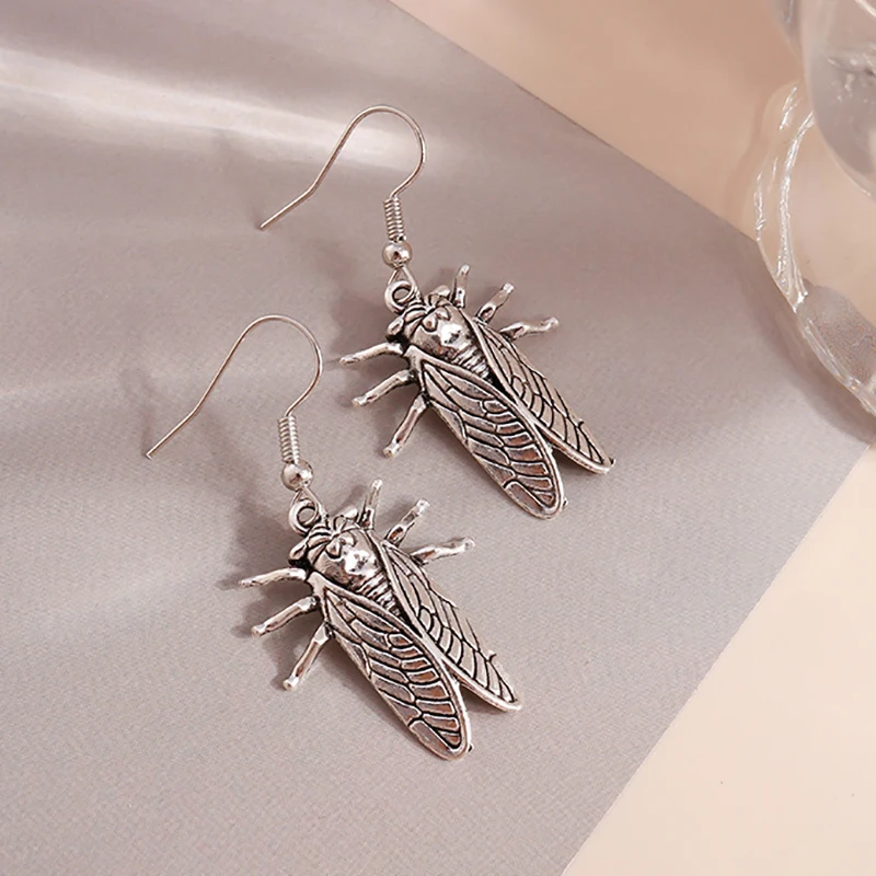 New Design Cicada Drop Earrings for Women Ethnic Alloy Insect Pendants Dangle Earrings Girls Cute Party Jewelry Gifts view 5