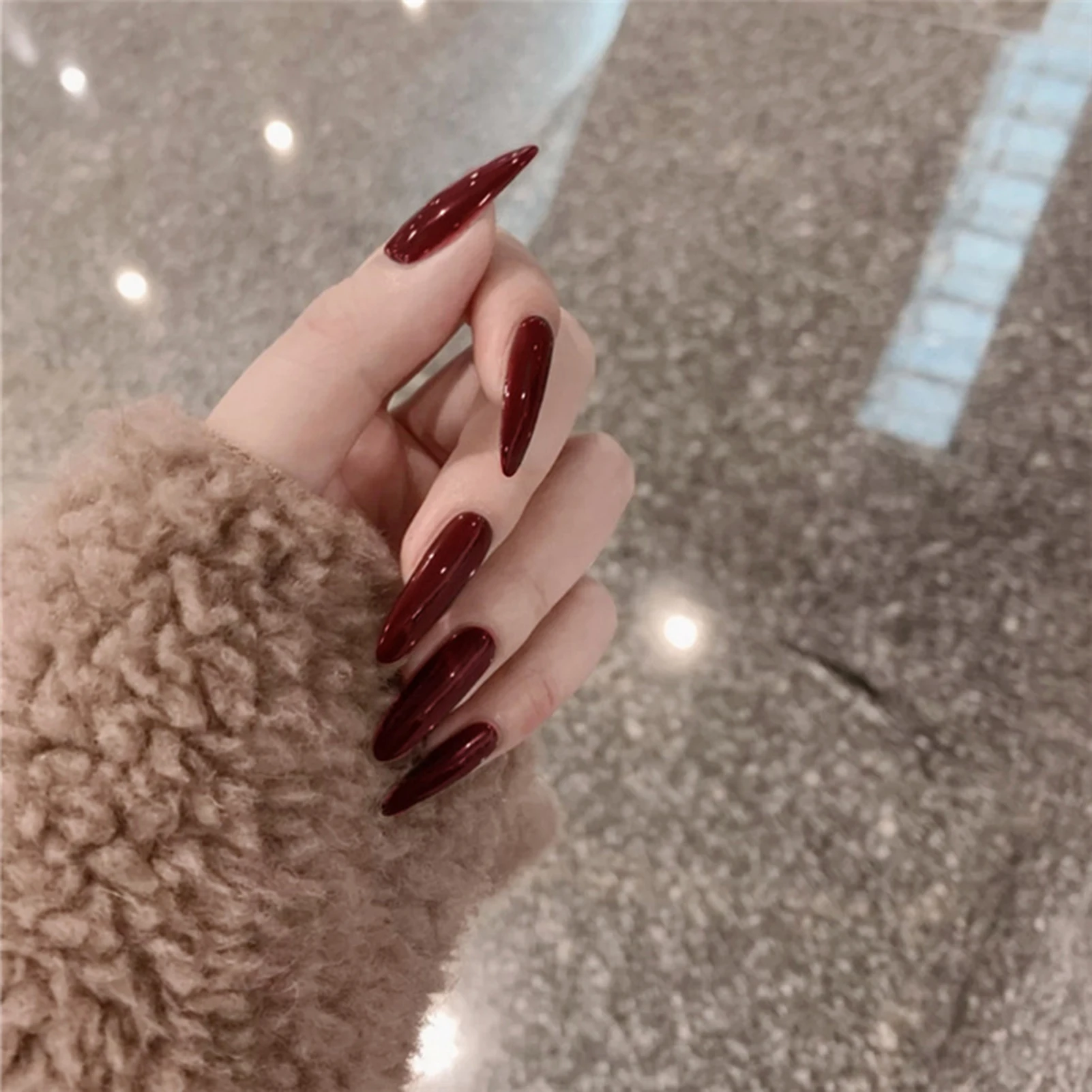 Wine Red Pointy False Nails Eye-catching Color Trendy Artificial Nails for Fingernail DIY at Home