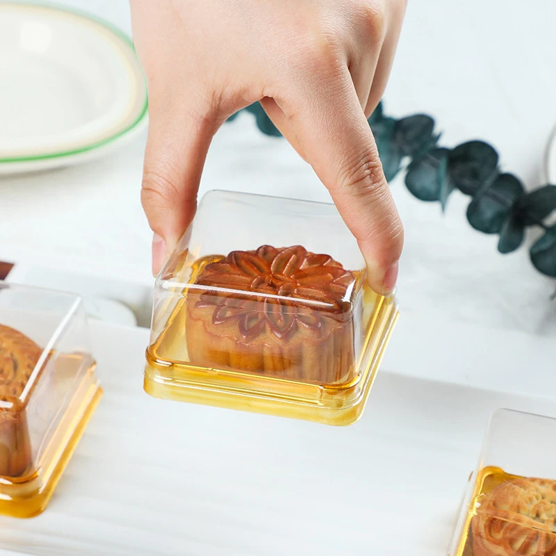 50 Pcs Dessert Egg-Yolk-Puff BoxTransparent Gold Square Plastic Mooncake Packaging Boxes Moon Cake Container Baking Food Packing