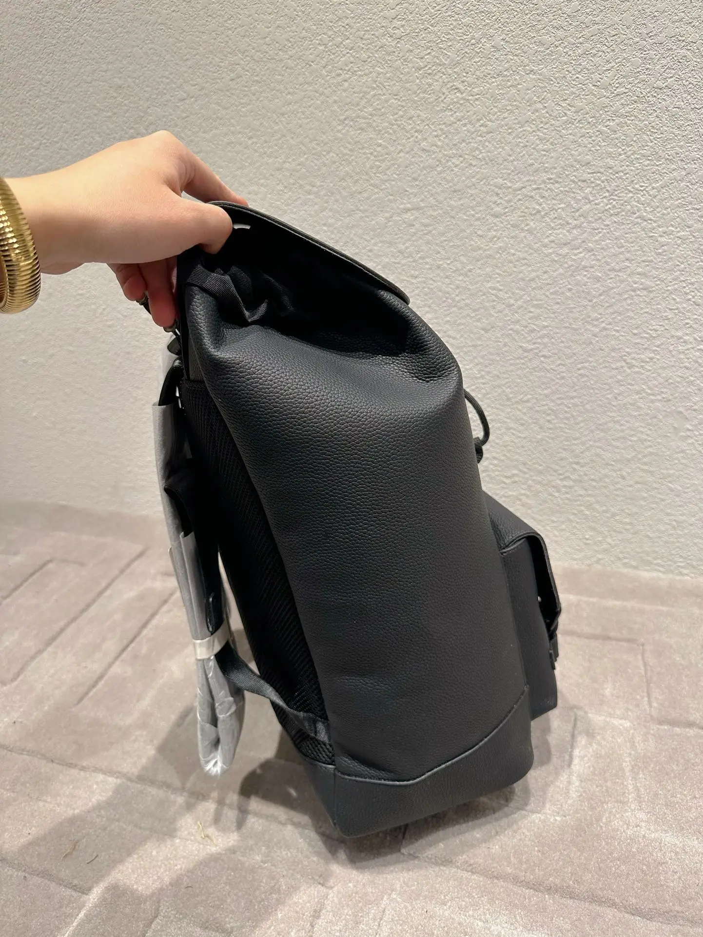 Fashion High Quality Leather Black Color Women\'s Backpack New Arrive Large Capacity Male Travel Backpack Men\'s School Knapsack