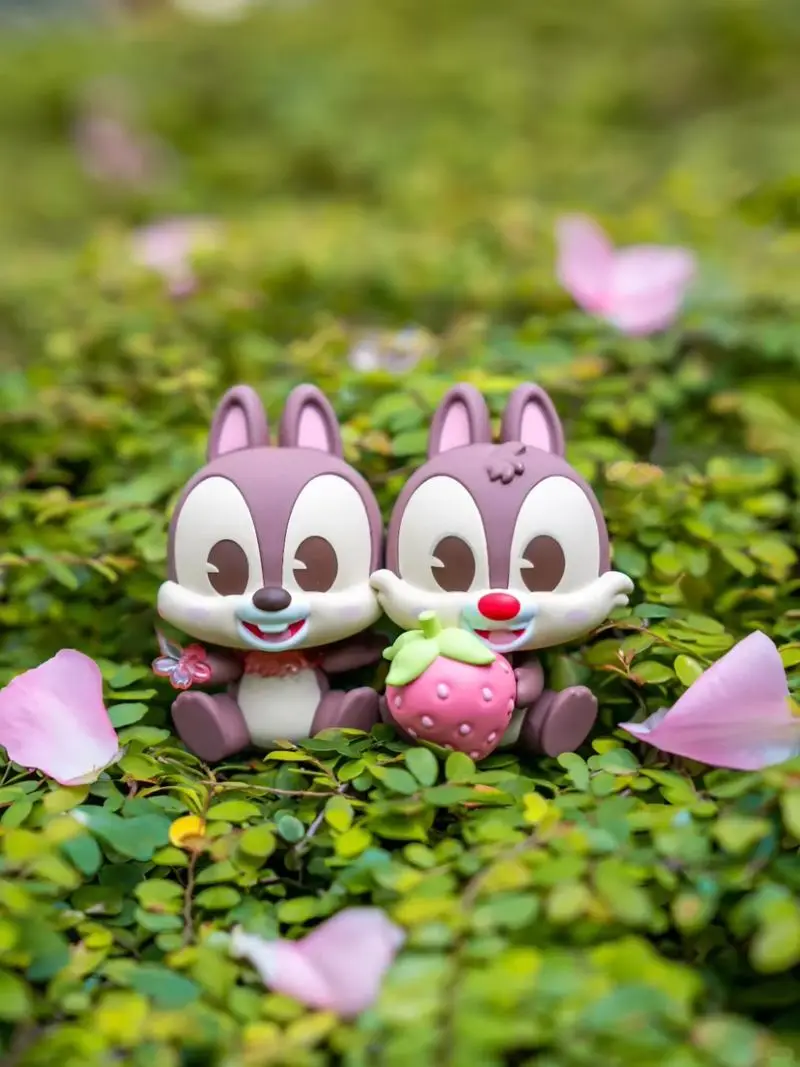 

Hot Toys Mi Qi And Friends Sakura Edition Cosbi Blind Box Kawaii Action Figure Collector Doll Surprise Birthday Gifts For Fans