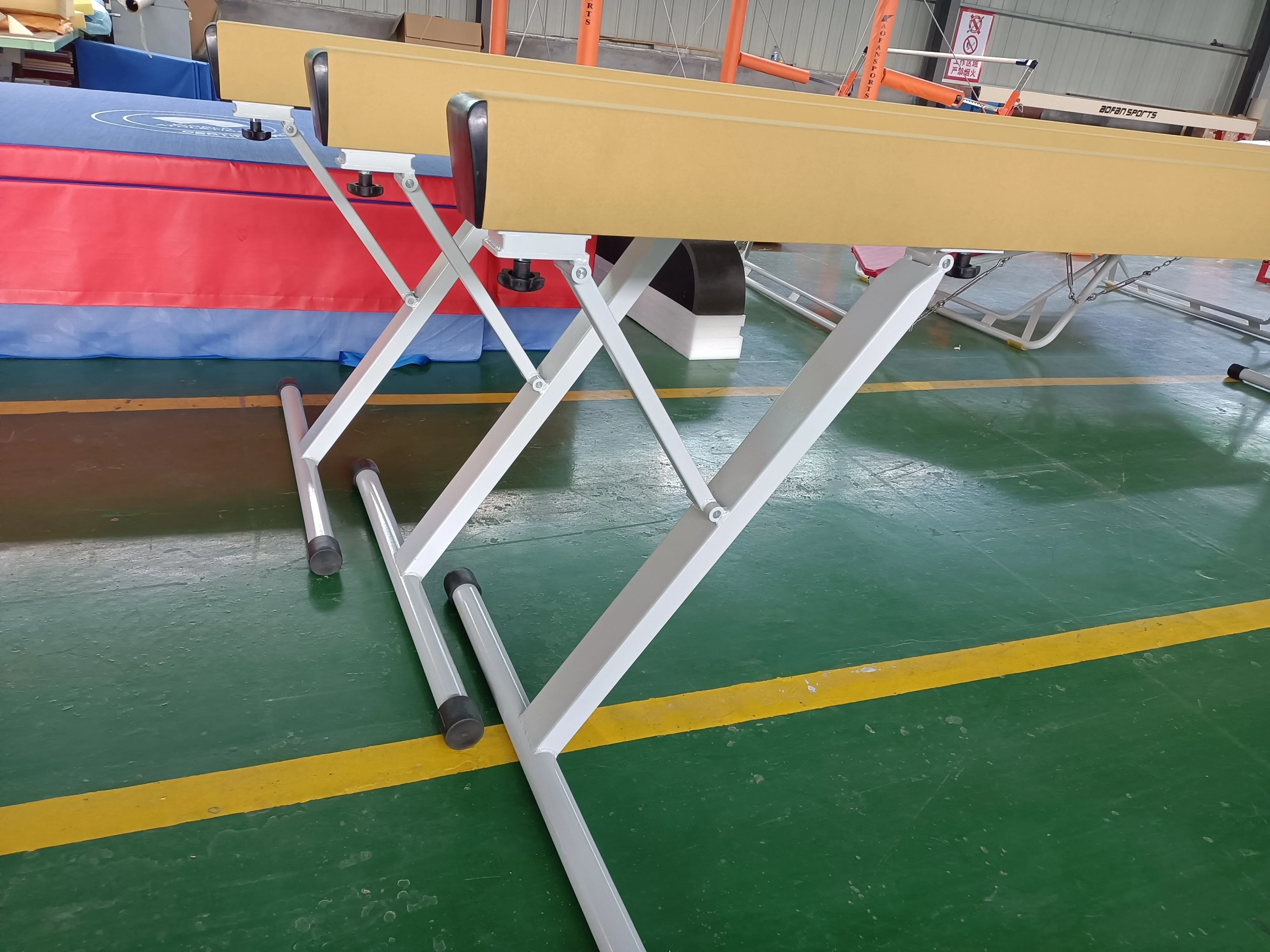 2024 Hot Sale Cheap Professional gymnastics balance beam