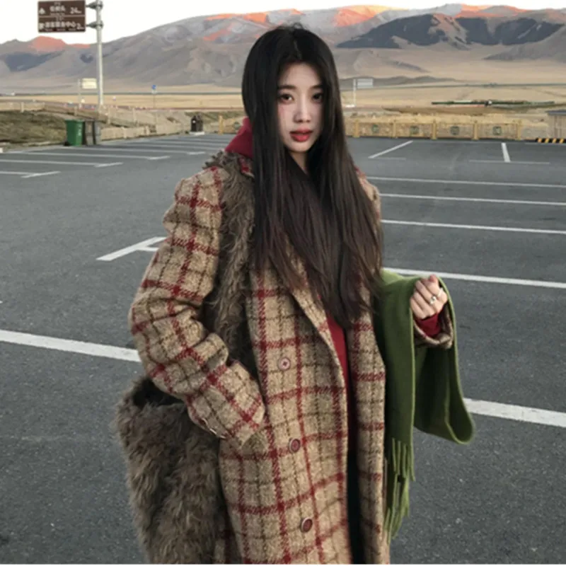 2026 New Autumn and Winter High-end plaid Woolen Coat Women's Fashion Korean Temperament wool Coats Female Casual Long Overcoat