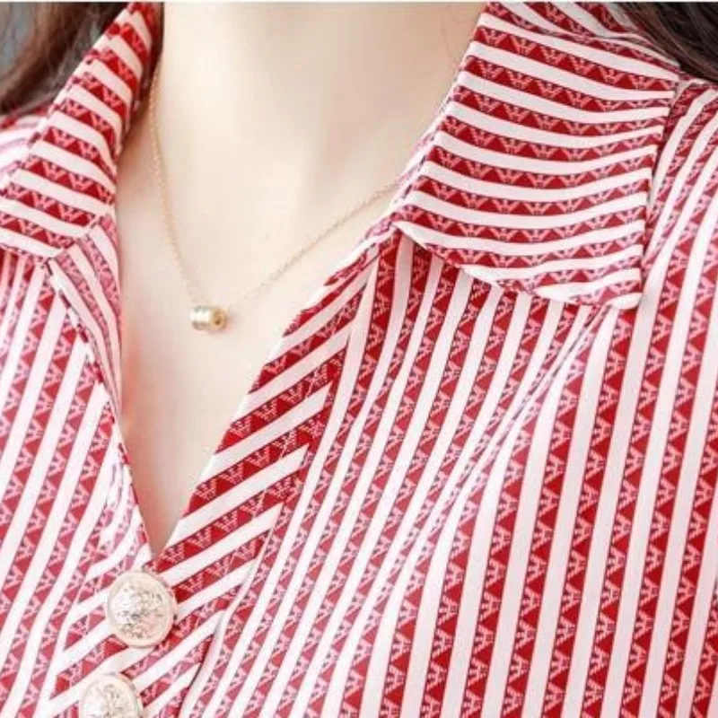 Women\'s Spring and Autumn 2024 New Pullover Turndown Collar Spliced Button Stripes Fashion Casual Chiffon Long Sleeved Shirt