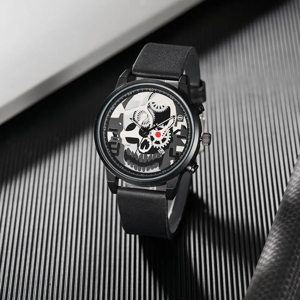 Luxury leisure quartz Korean version watch men and women skull black and white color watches trend sports wrist watch 2023