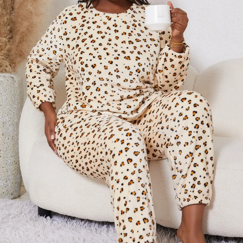 

Winter Leopard Print Flannel Pajamas 2PCS Long Sleeve Long Pants Set Thermal Round Neck Comfortable Homewear 5XL Large Size