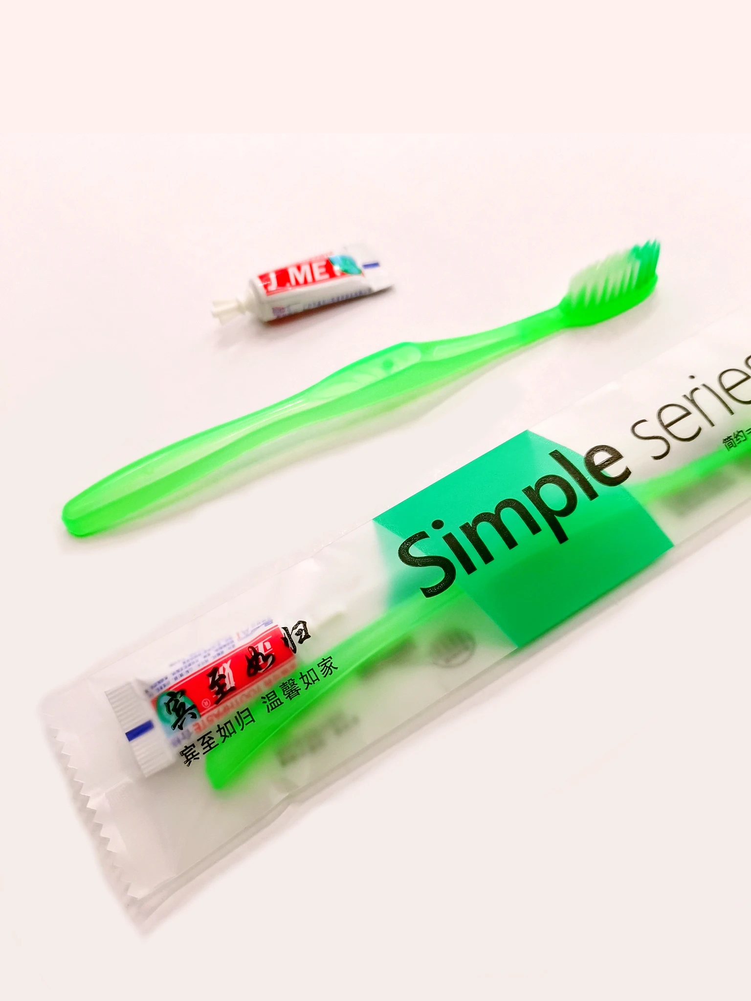 Portátil Toothbrush Kits, Creme Dental, 5 Cores para Escolha, Viagem, Camping, Caminhadas, Cuidados Dentes Portátil, Viagem, Transporte Rápido, Kongbei, 0,1 onça