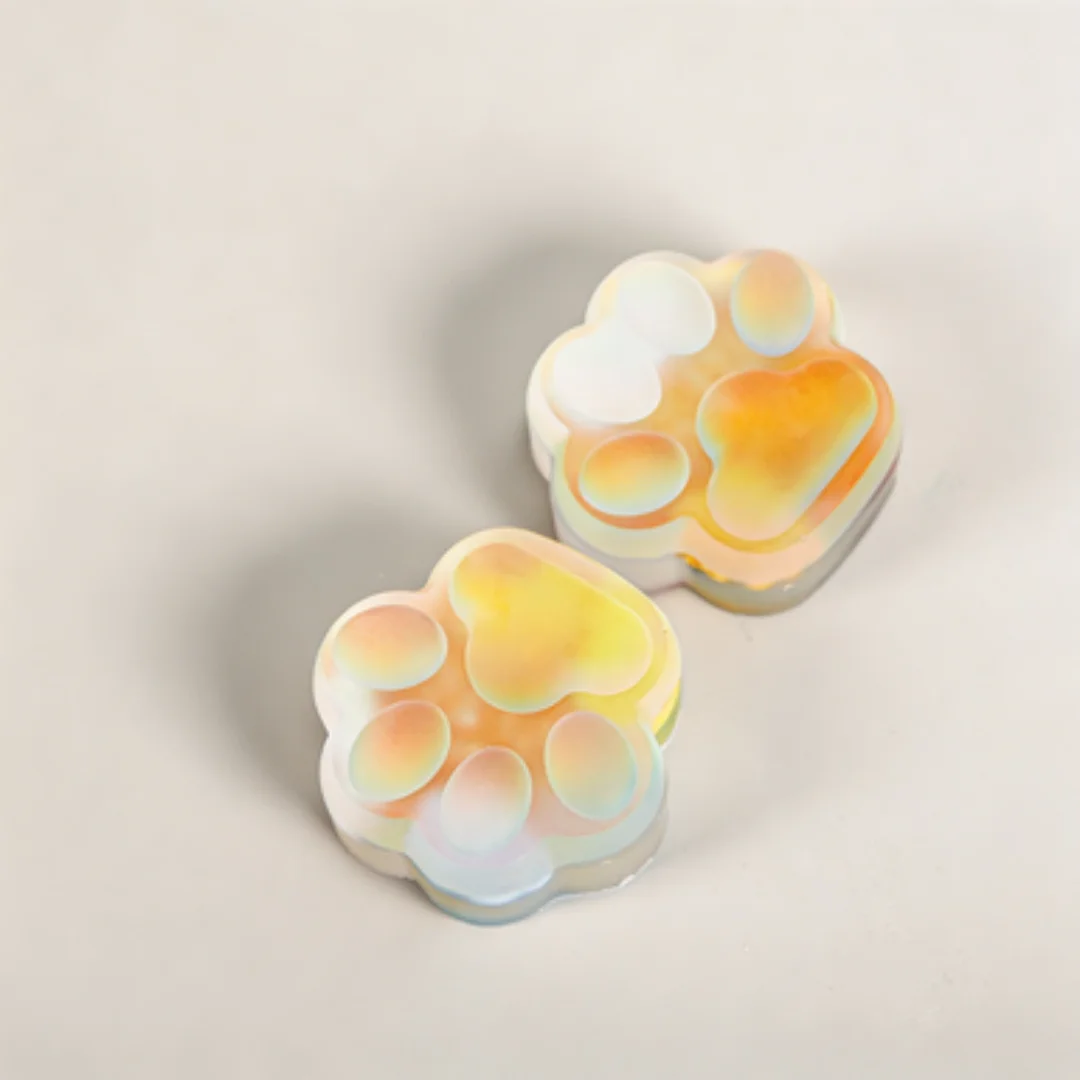 

2-connected cat paw silicone mold, cute frosted jewelry, super cute frosted texture, delicate and adorable, easy to make dessert