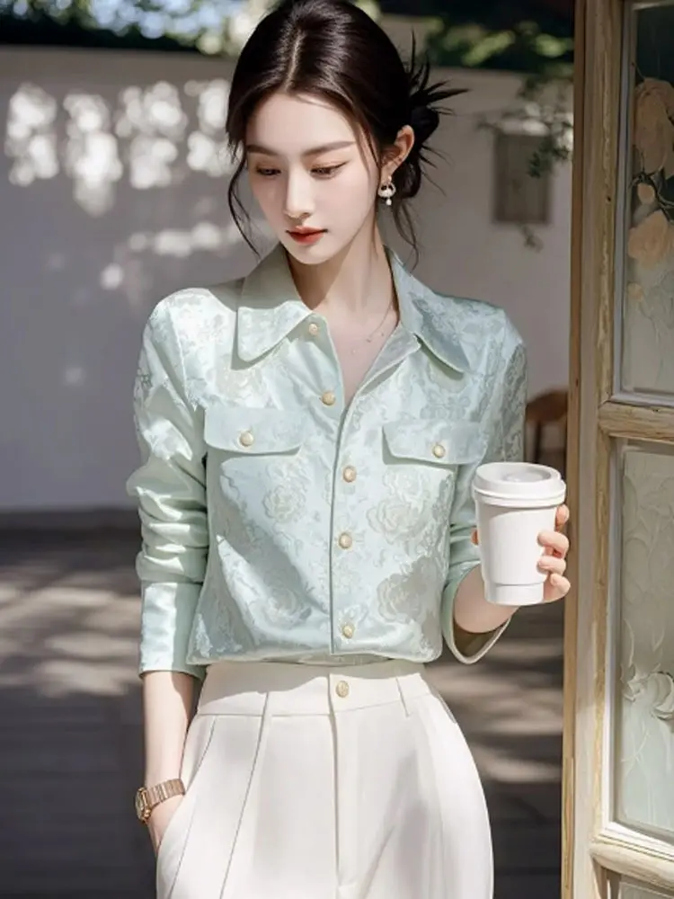 

Новая женская рубашка с длинными рукавами в китайском стиле мятно-зеленого цвета с лацканами и роскошным элегантным и шикарным универсальным топом