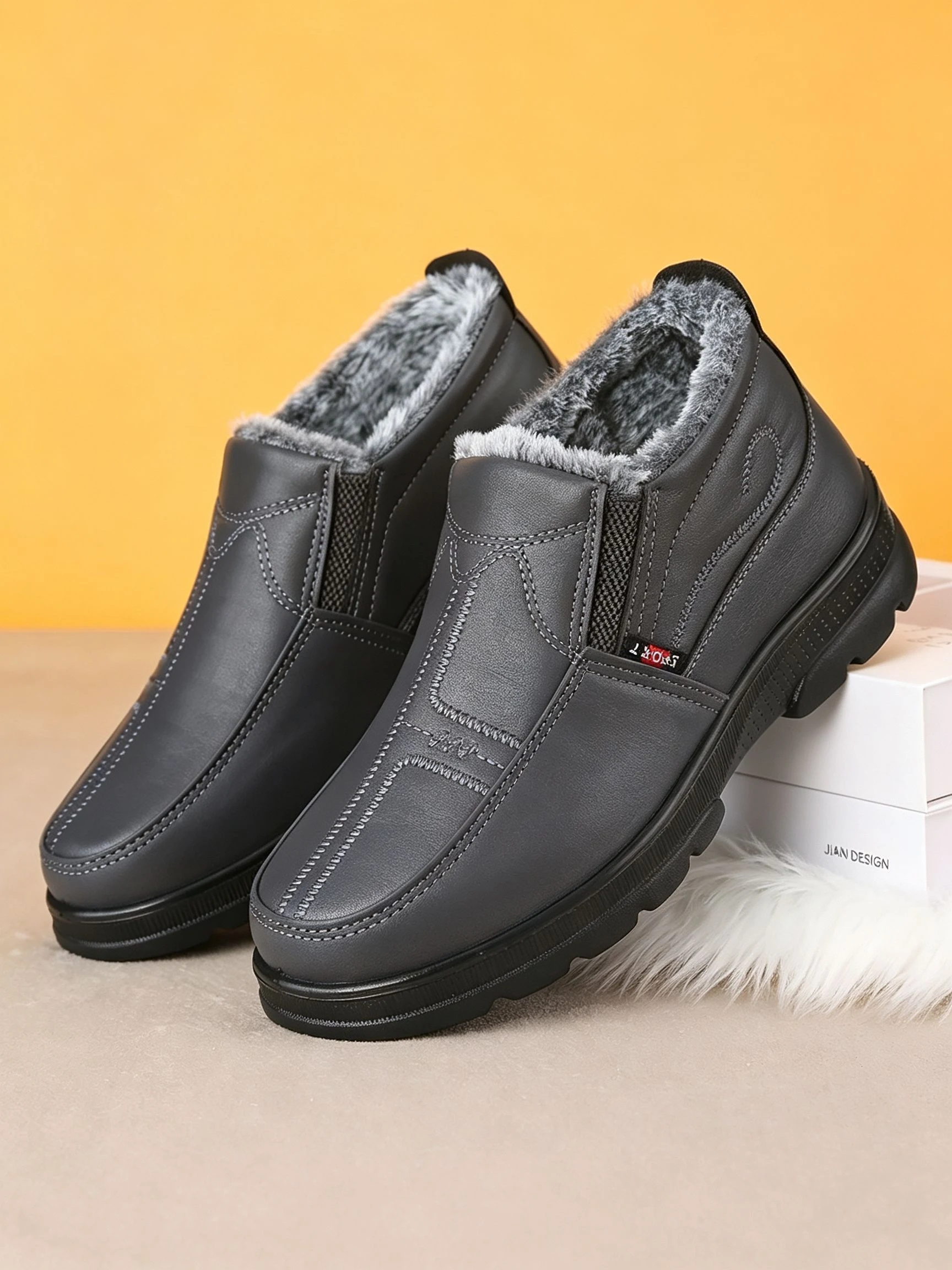 Herren-Winterstiefeletten zum Hineinschlüpfen, warme Schuhe mit Kunstleder- und Fleece-Futter, rutschfeste, dicke Sohle, lässige Outdoor-Stiefeletten, die vor Kälte schützen. – Detail 7
