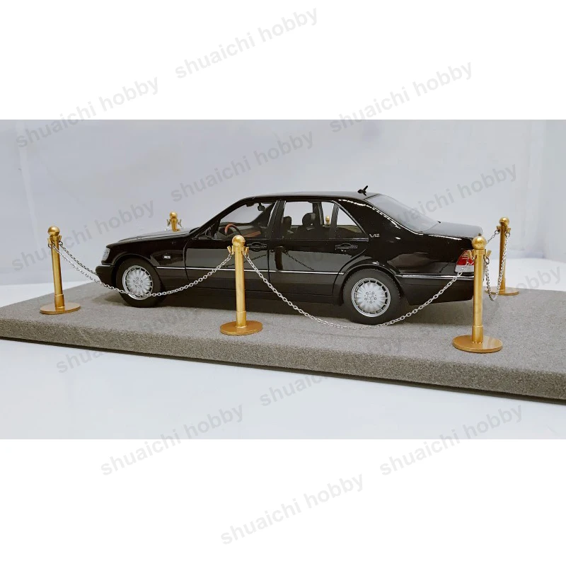 1Set 1/18 Scale Car Model Exhibition Hall Fence Gold/Silver Column Booth Railing with Iron Chain for Diecast vehicles Display