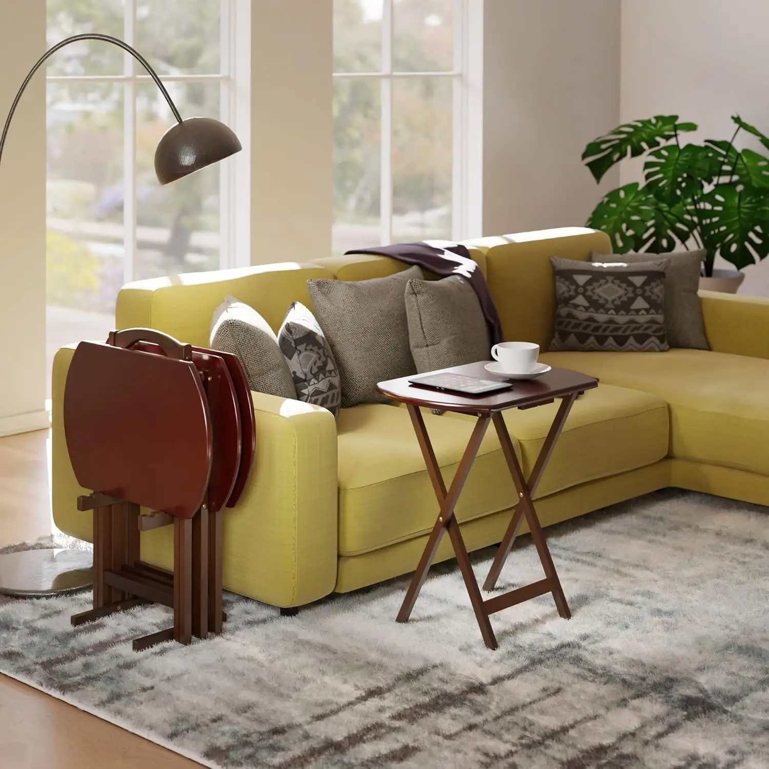 

Wood TV Tray Set，24"D x 32.75"W x 5.5"H