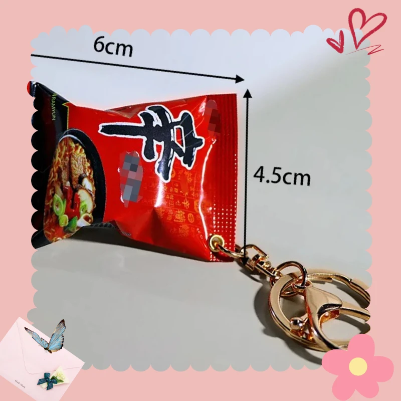 LLavero de fideos picantes de estilo coreano, juguete de comida de imitación realista Samyang Ramen, colgante en miniatura, bonito regalo para amantes de los alimentos