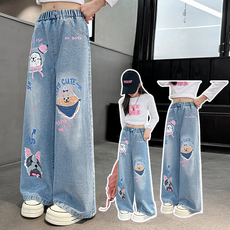 جينز بنمط موضة كارتوني لعام 2024 للفتيات سروال دينم مستقيم فضفاض جميل مطبوع للأطفال ربيع الخريف بنطال طويل على الطراز الكوري