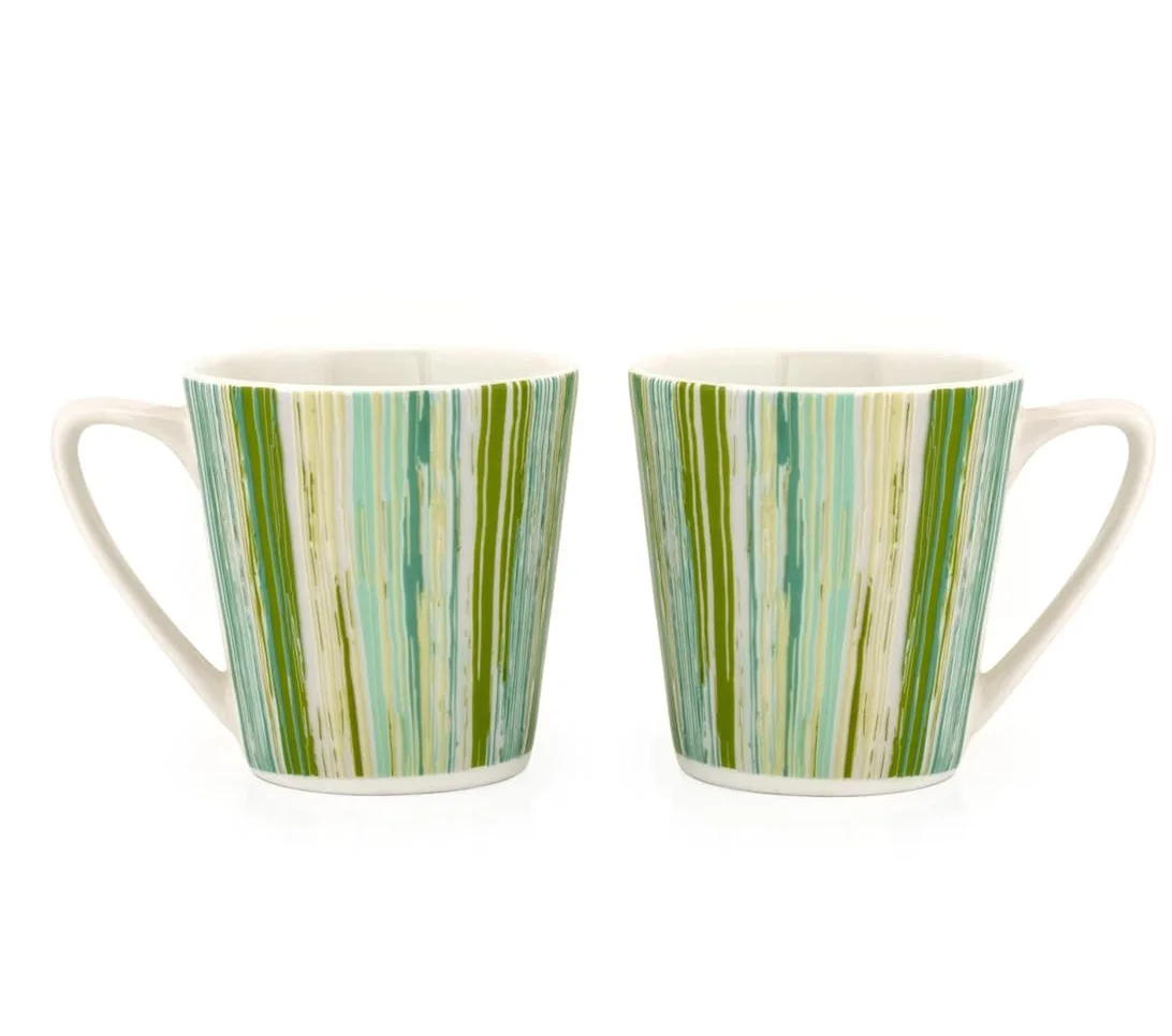 

Beautifully designed ceramic drink cups for coffee and tea for parties and Christmas in family hotels and restaurants