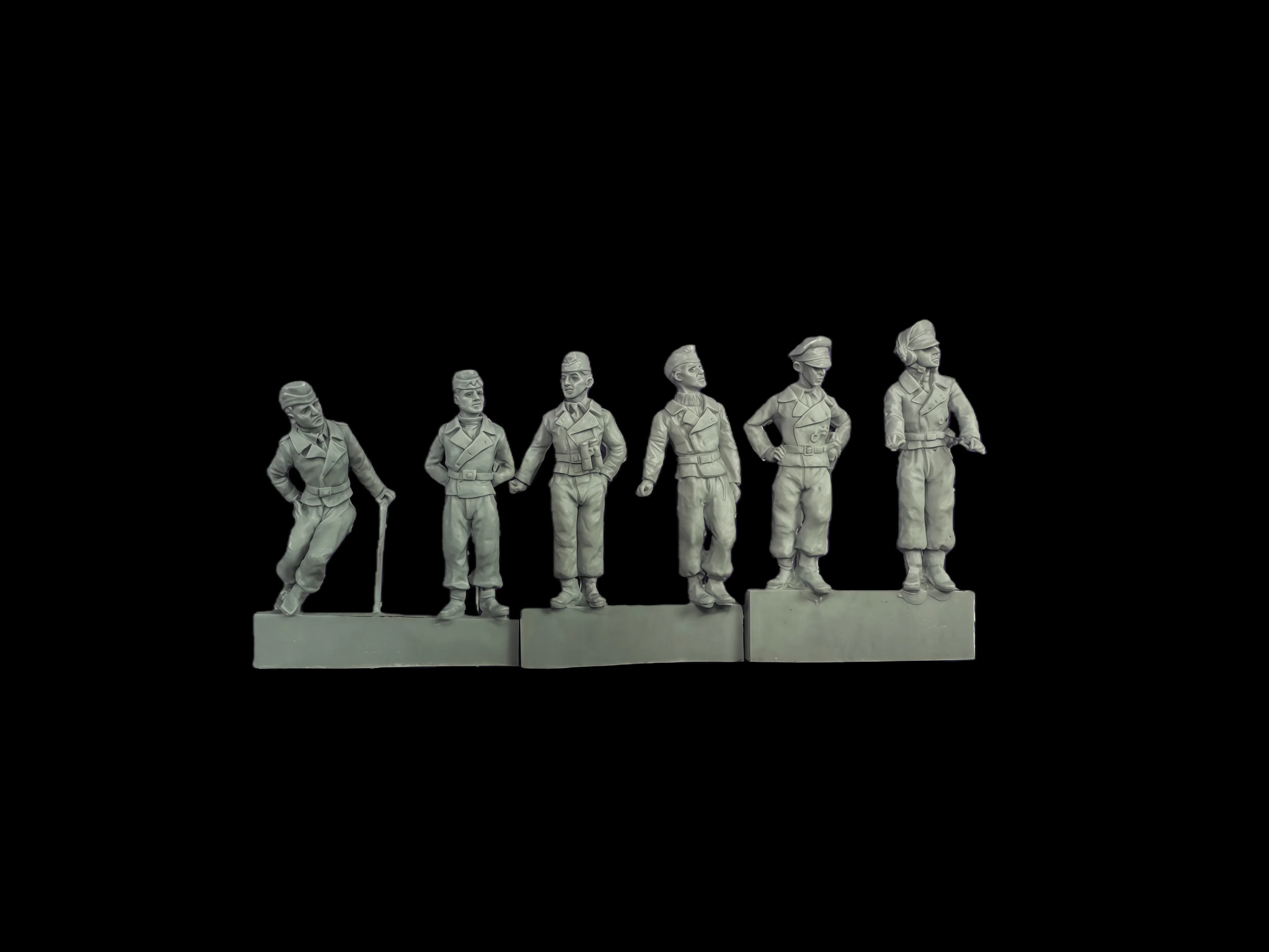 

1:72 Casting Resin Model Assembly Kit, GK, Commander Member Group, Unpainted, Needs To Be Assembled