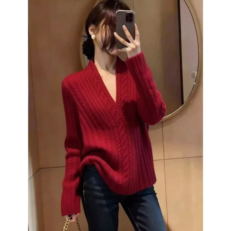 2026 Winter V-neck Twisted Flower Sweater Female New High-grade Unique Beautiful Slim Sweater Ladies Casual Knitwear Jumper Top