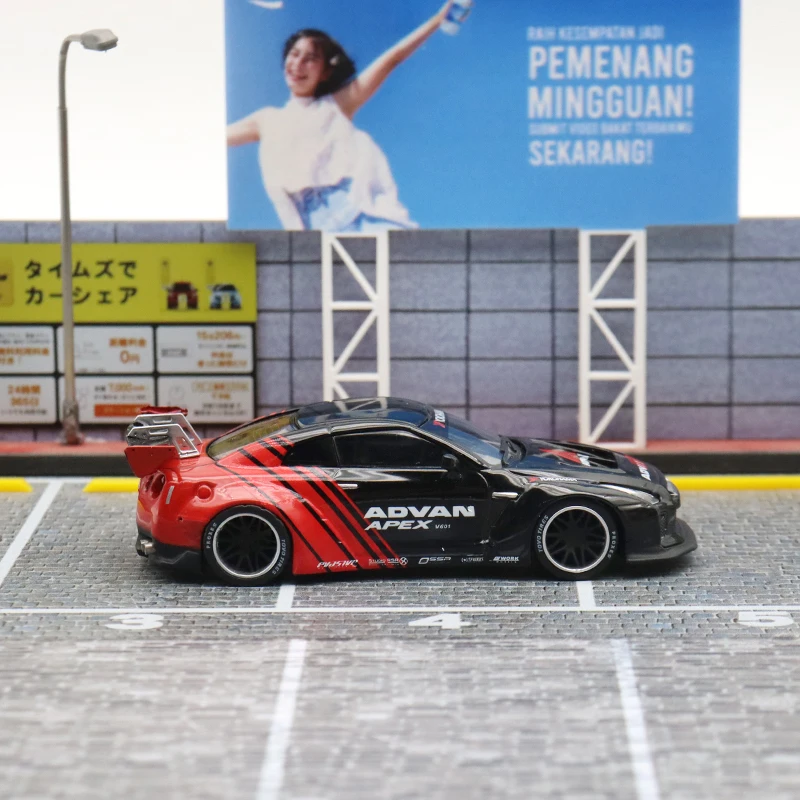 Lbwk  GTR R351.5 Advan modified mock-up alloy car model CM Model CM 1:64