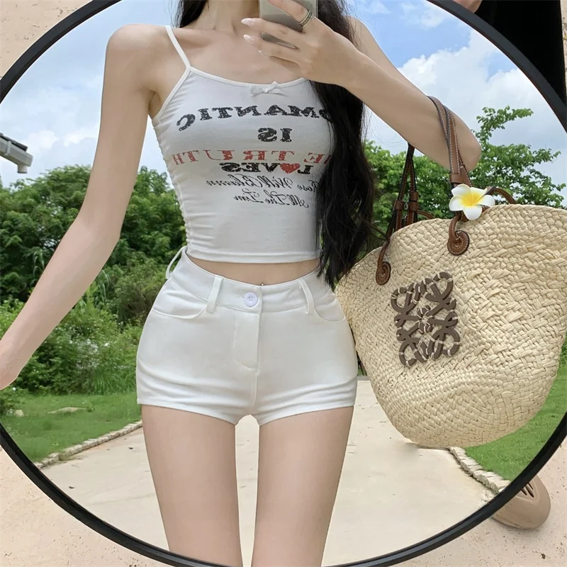 Slim Fit American Style Hot Girl Shorts Women's High Waist Straight Leg Casual Pants Autumn 2026 New Style Beach Vacation Wear