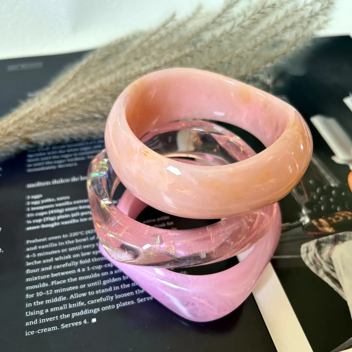 3Pcs/Set Exaggeration Irregular Geometry Pink Resin Large Wide Bangle Set Women Bracelets Ladies Bohemian Beach Bangles Jewelry