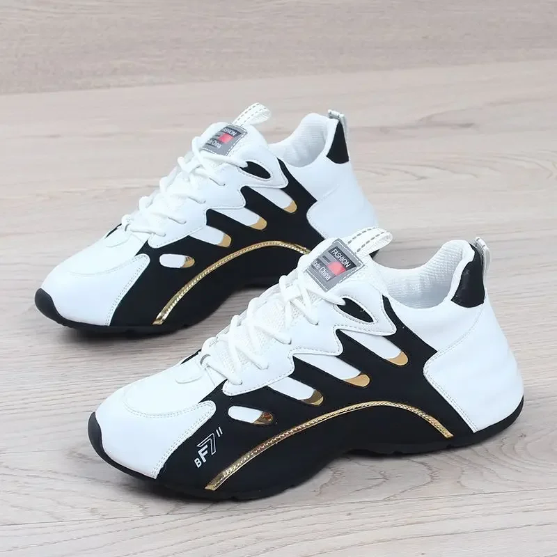 Sommer neue Turnschuhe für Männer leichte weiche Leder Herren vulkan isierte Schuhe Komfort Plattform Männer Tennis schuhe Zapatillas Hombre