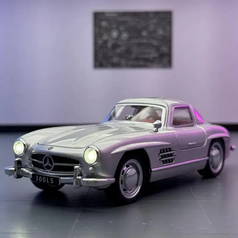 

1:32 Mercedes-Benz 300SL модель автомобиля из сплава, звук и свет, игрушка с откатным механизмом, коллекционные предметы, подарок на день рождения