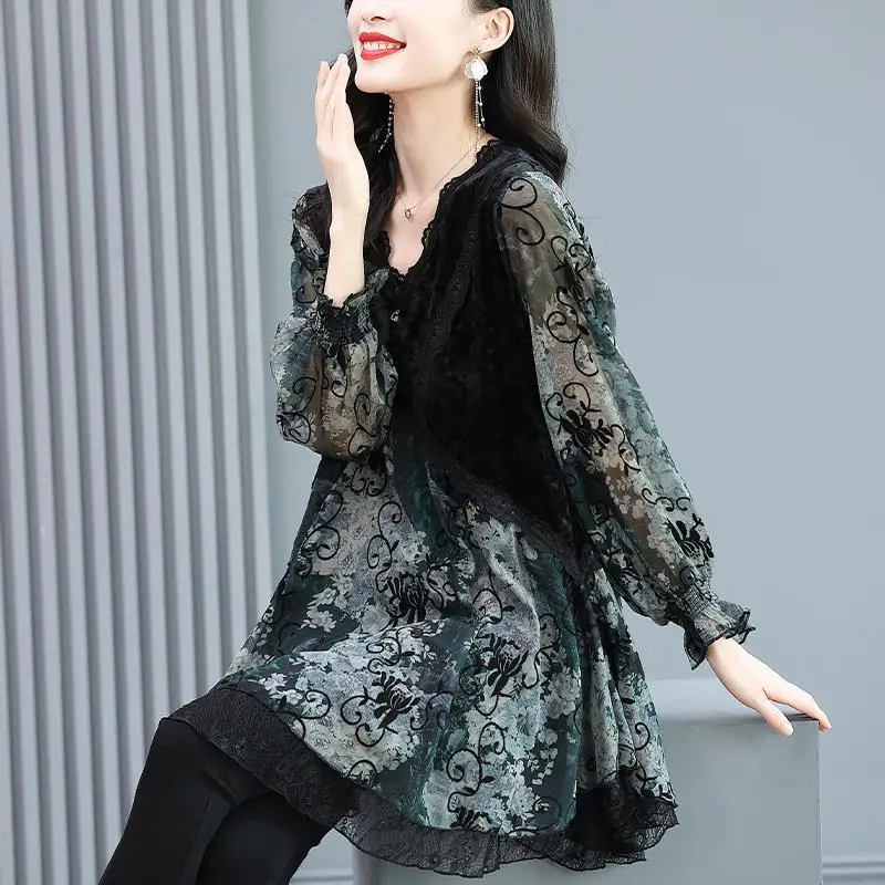 High-end Temperament Fashionable Shirt for Women Spring 2024 New Elegant Loose Long Sleeved Blouses Retro Printed Chiffon Tops