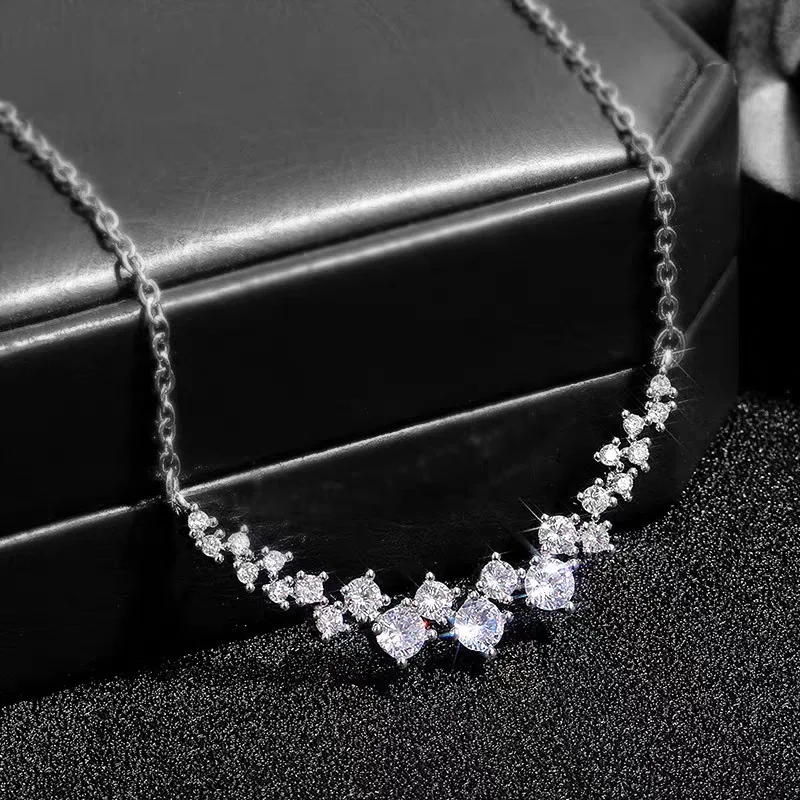 Starry Galaxy Zircon Full Diamond Smile Light Luxury Necklace for Women High-end Niche Collarbone Chain Jewelry