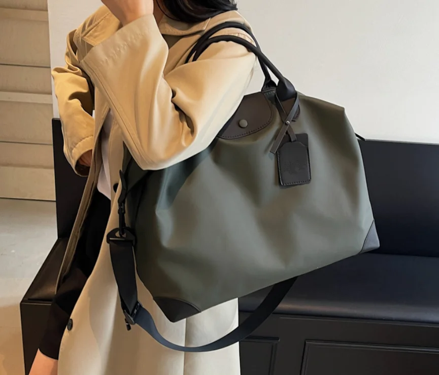 

Women's Yoga Fitness Bag Short Trip Travel Bags Waterproof Soft Large Capacity Fitness handbag, lightweight luggage bags 가방 sacs