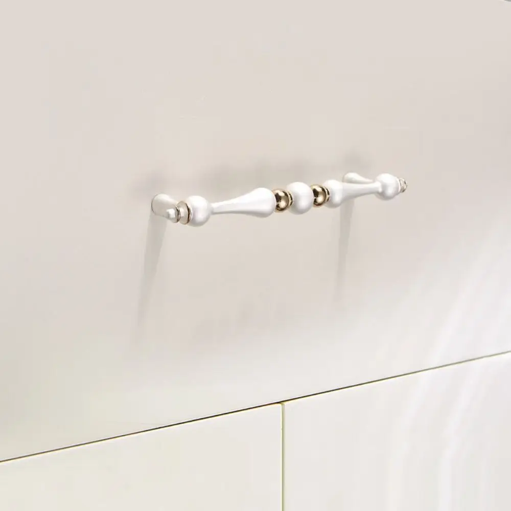 

Fashion Rust-Resistant Drawer Handle Easy-Grip Design European Cabinet Knobs Elegant Sturdy Drawer Pulls Handles Wardrobe