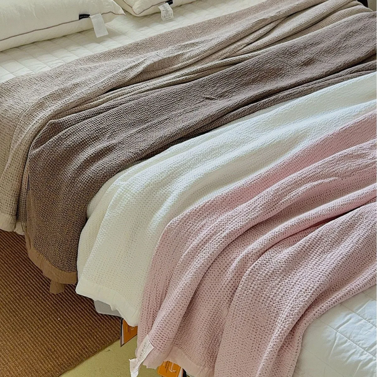 100% Cotton Waffle Throw Blanket 200x230cm Sand Washed Solid Color Sofa Bed Cover Multi-Functional Naturally Dyed Home Decor